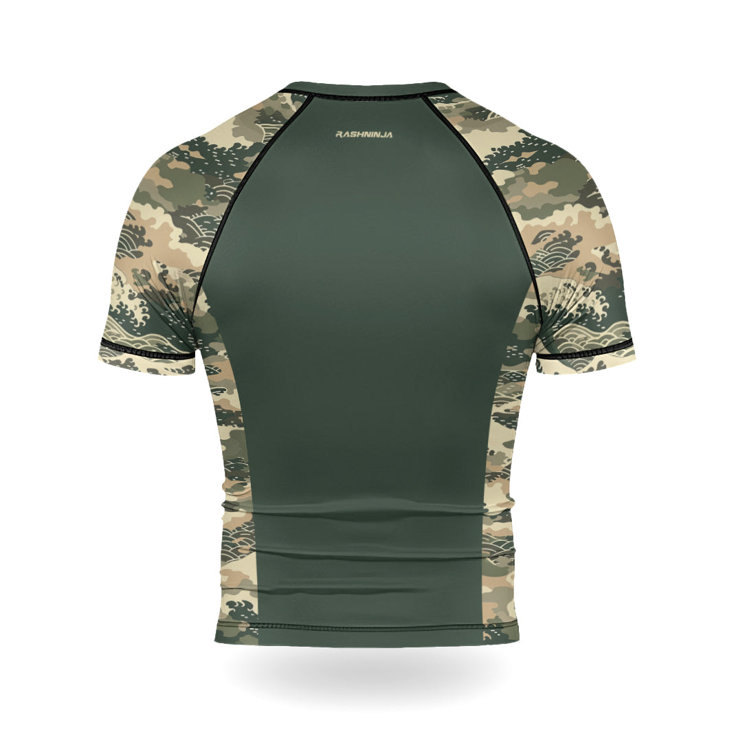 Rashninja Ocean Waves Camouflage Men's Short Sleeve Rash Guard