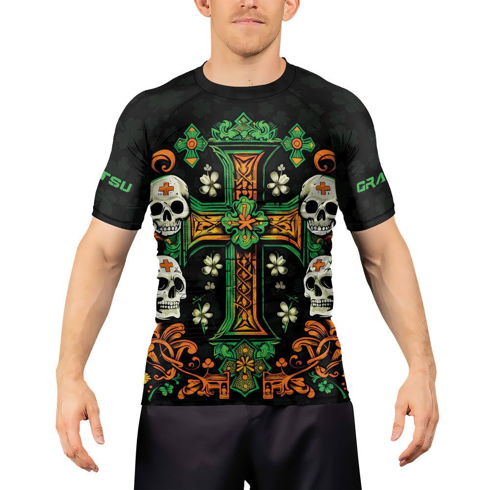 Rashninja Irish Skull Cross Shamrock Men's Short Sleeve Rash Guard