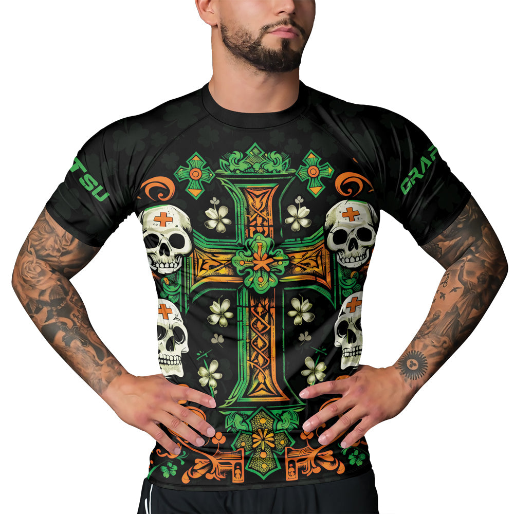 Rashninja Irish Skull Cross Shamrock Men's Short Sleeve Rash Guard