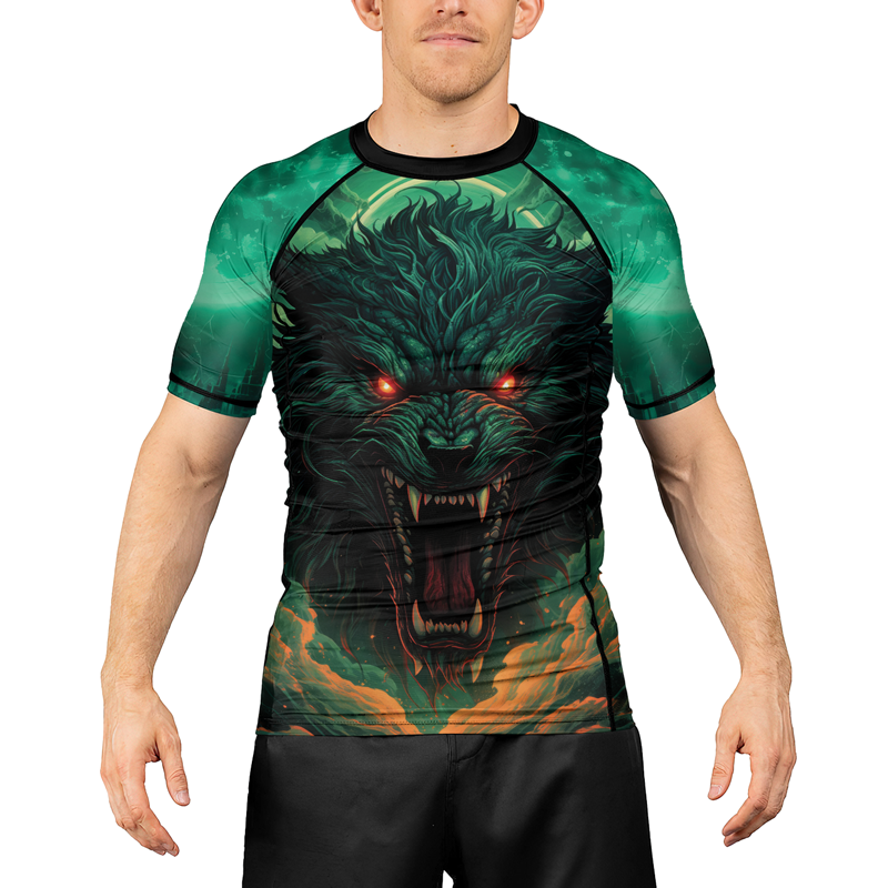 Rashninja Wild Snarling Wolf Men's Short Sleeve Rash Guard